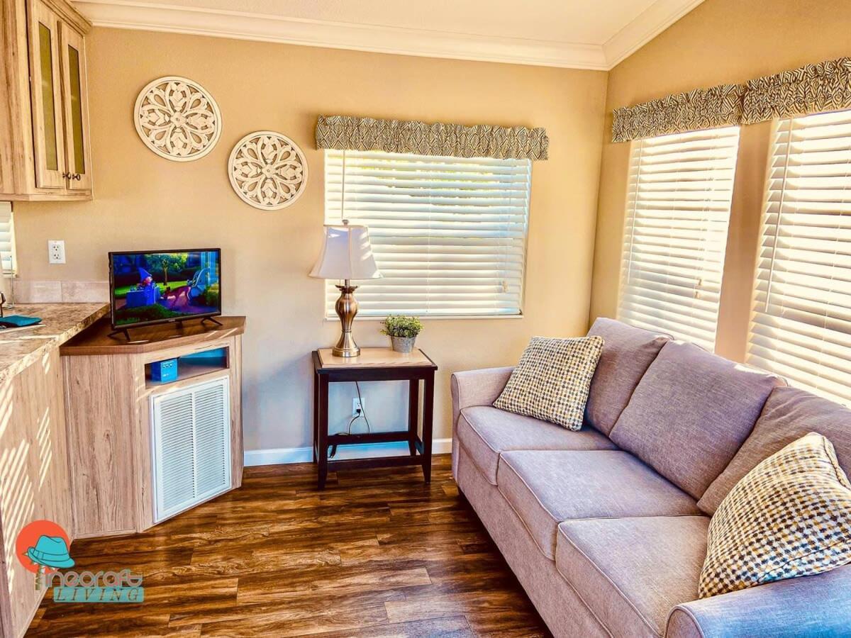 Pinecraft Cottage Tiny Home 萨拉索塔 外观 照片